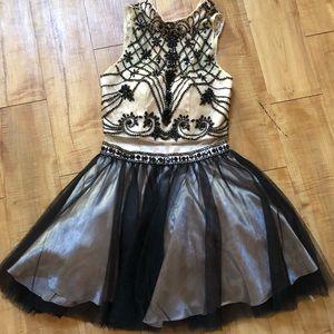 Dave &Johnny Short Homecoming / Party Dress